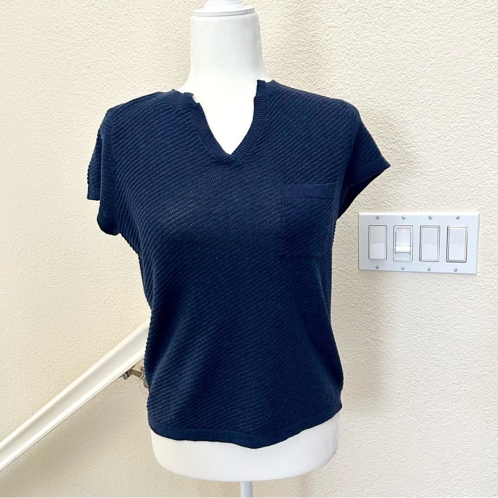 Universal Thread Navy Cap Sleeve Knit Top size XS excellent condition